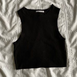 Black cropped tank top